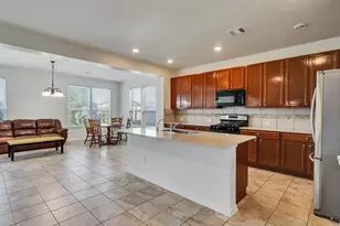 14106 Spring Birch Ln, Pearland, TX 77584 - Photo 8
