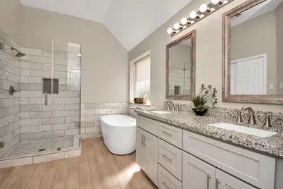 13339 Yaupon Holly Lane, Houston, TX 77044 - Photo 10