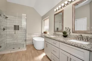 13339 Yaupon Holly Ln, Houston, TX 77044 - Photo 10