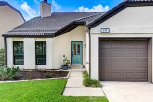 12311 Brighton Ln, Meadows Place, TX 77477 - Photo 2