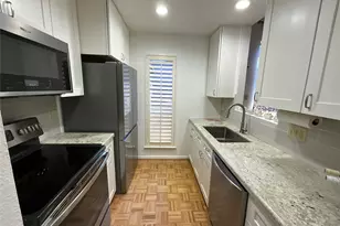 2100 Commonwealth St, Houston, TX 77006 - Photo 6