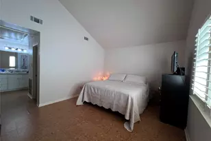 2100 Commonwealth St, Houston, TX 77006 - Photo 16