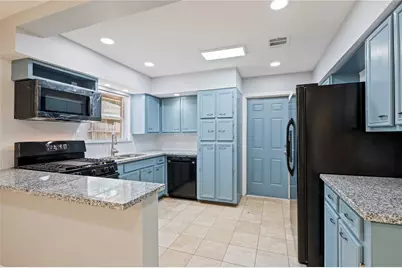 2513 Meadow Lane, La Marque, TX 77568 - Photo 6