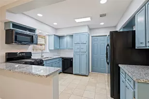 2513 Meadow Ln, La Marque, TX 77568 - Photo 6