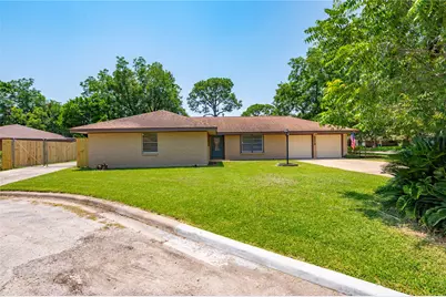 2513 Meadow Lane, La Marque, TX 77568 - Photo 1