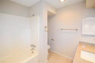 9262 Westwood Village Dr, Houston, TX 77036 - Photo 16