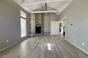 23 Rockfern Rd, The Woodlands, TX 77380 - Photo 4