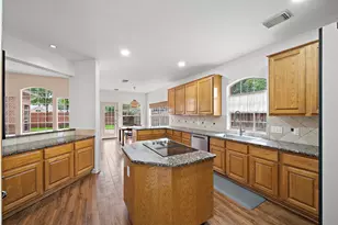 7319 Emerald Glen Dr, Sugar Land, TX 77479 - Photo 12