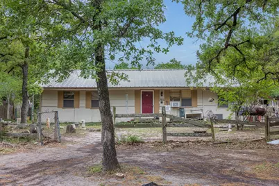 604 Hilton Road, Bryan, TX 77807 - Photo 2