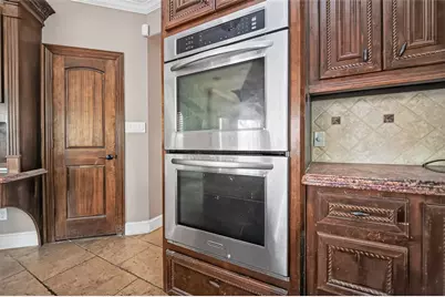 5771 Belarbor Street, Houston, TX 77033 - Photo 22