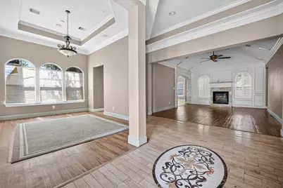 5771 Belarbor Street, Houston, TX 77033 - Photo 8