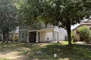 13521 Sea Biscuit Dr, Del Valle, TX 78617 - Photo 2