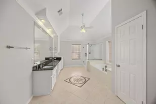 7915 Capri Cir, Houston, TX 77095 - Photo 28