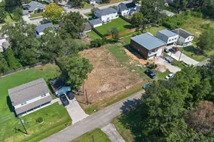 17129 Sprawling Oaks Dr, Conroe, TX 77385 - Photo 1