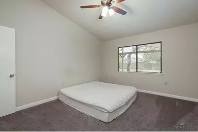 5718 Lake Cove Street, San Antonio, TX 78222 - Photo 12