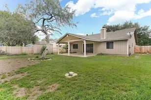 5718 Lake Cove St, San Antonio, TX 78222 - Photo 18