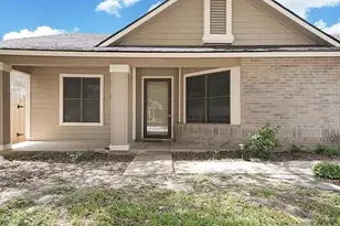5718 Lake Cove St, San Antonio, TX 78222 - Photo 4