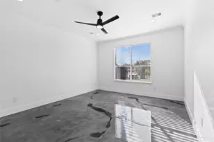 7619 Omaha Dr, Baytown, TX 77521 - Photo 16