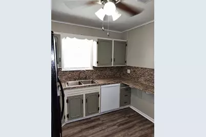 921 Marion Street, Port Neches, TX 77651 - Photo 8