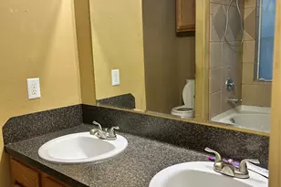 8421 Lawler St, Houston, TX 77051 - Photo 22