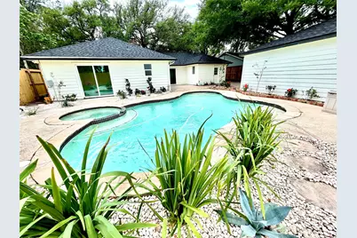 2511 Briarpark Drive, Houston, TX 77042 - Photo 8