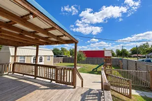 303 N Market St, Bremond, TX 76629 - Photo 20