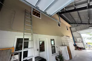 94 Trout St, Palacios, TX 77465 - Photo 4
