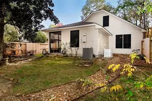 15 Lilac Ridge Pl, The Woodlands, TX 77384 - Photo 18