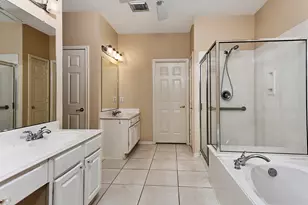 15 Lilac Ridge Pl, The Woodlands, TX 77384 - Photo 18