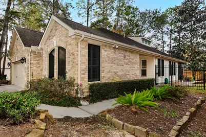 15 Lilac Ridge Place, The Woodlands, TX 77384 - Photo 32