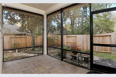 15 Lilac Ridge Place, The Woodlands, TX 77384 - Photo 4