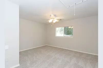 702 E Haven Court, Friendswood, TX 77546 - Photo 16