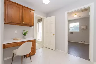 702 E Haven Ct, Friendswood, TX 77546 - Photo 6