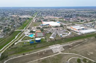 14914 W Bend Dr, Houston, TX 77082 - Photo 46