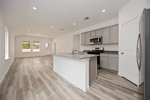 5208 Purple Beebalm Way, Houston, TX 77048 - Photo 2
