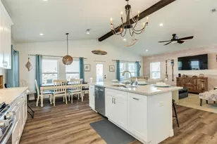 16518 Jamaica Cove Rd, Jamaica Beach, TX 77554 - Photo 10