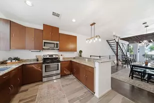 310 S Jensen Dr, Houston, TX 77003 - Photo 14