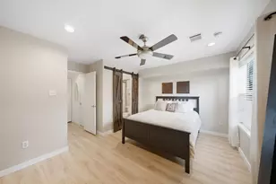 310 S Jensen Dr, Houston, TX 77003 - Photo 26