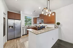 310 S Jensen Dr, Houston, TX 77003 - Photo 12