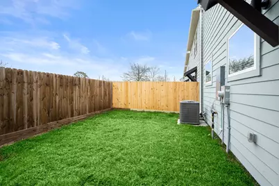 8114 Esther Acres, Houston, TX 77088 - Photo 20