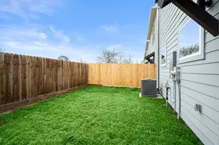 8114 Esther Acres, Houston, TX 77088 - Photo 20
