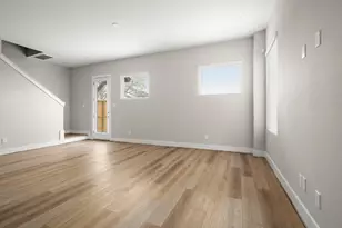 8114 Esther Acres, Houston, TX 77088 - Photo 4
