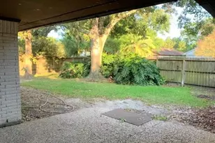 2123 Williamsburg Ct, League City, TX 77573 - Photo 4
