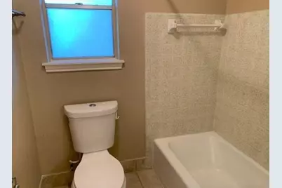 2123 Williamsburg Court, League City, TX 77573 - Photo 10