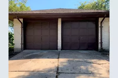 2123 Williamsburg Court, League City, TX 77573 - Photo 2