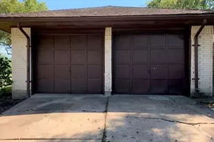 2123 Williamsburg Ct, League City, TX 77573 - Photo 2