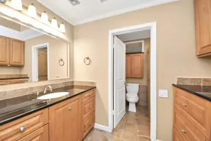 153 Litchfield Ln, Houston, TX 77024 - Photo 10
