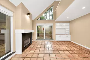 153 Litchfield Ln, Houston, TX 77024 - Photo 4