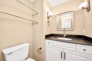 153 Litchfield Ln, Houston, TX 77024 - Photo 22