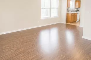 114 Sendero Dr, Huntsville, TX 77340 - Photo 2